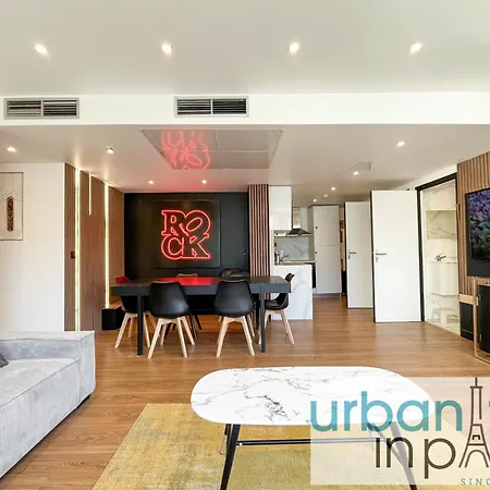 Urbanflat 128 - Champs-elysees Penthouse Paris